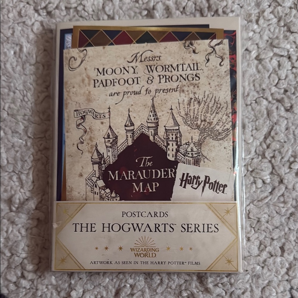 Harry Potter The Hogwarts Series Set of Postcards - NEW IN WRAPPING